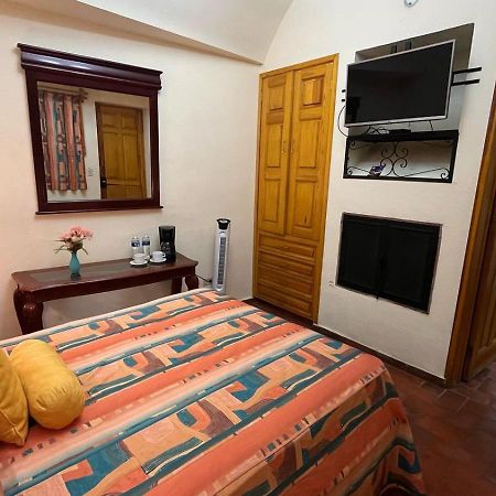 Hotel Antigua Casa De Piedra ซานมิเกล เด อาเญนเด ภายนอก รูปภาพ