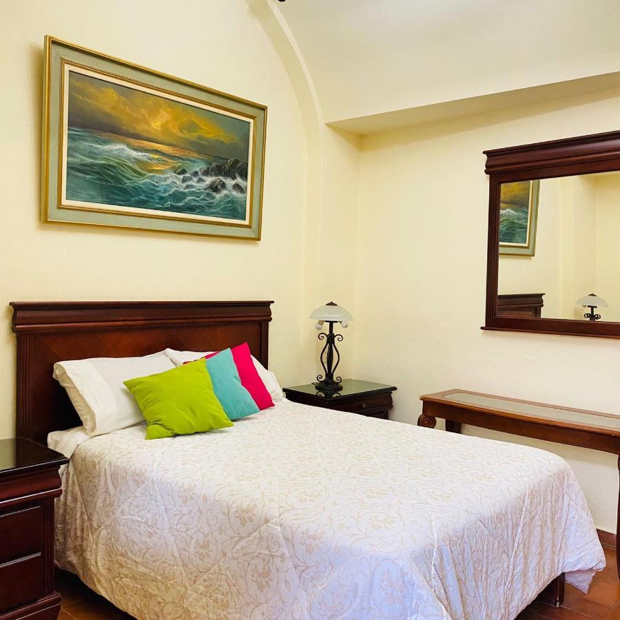 Hotel Antigua Casa De Piedra ซานมิเกล เด อาเญนเด ภายนอก รูปภาพ