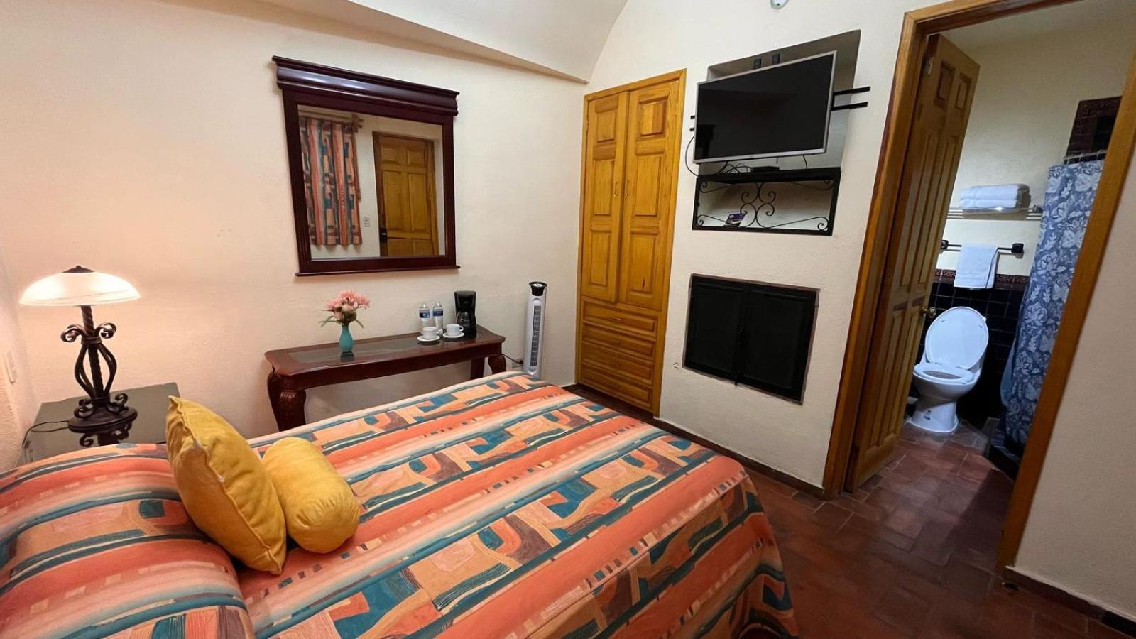 Hotel Antigua Casa De Piedra ซานมิเกล เด อาเญนเด ภายนอก รูปภาพ