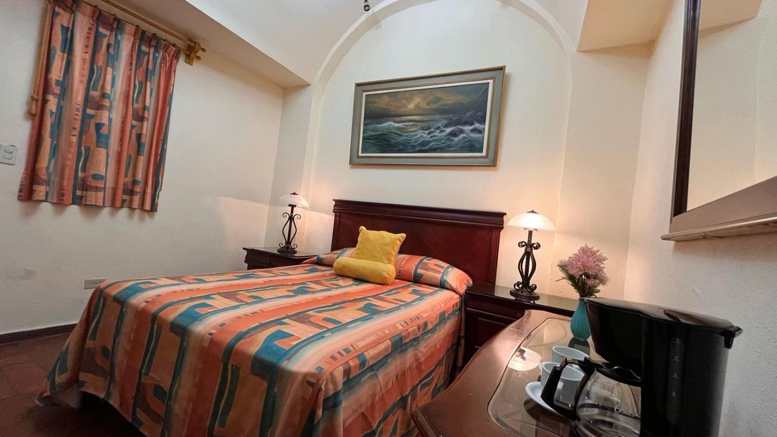 Hotel Antigua Casa De Piedra ซานมิเกล เด อาเญนเด ภายนอก รูปภาพ